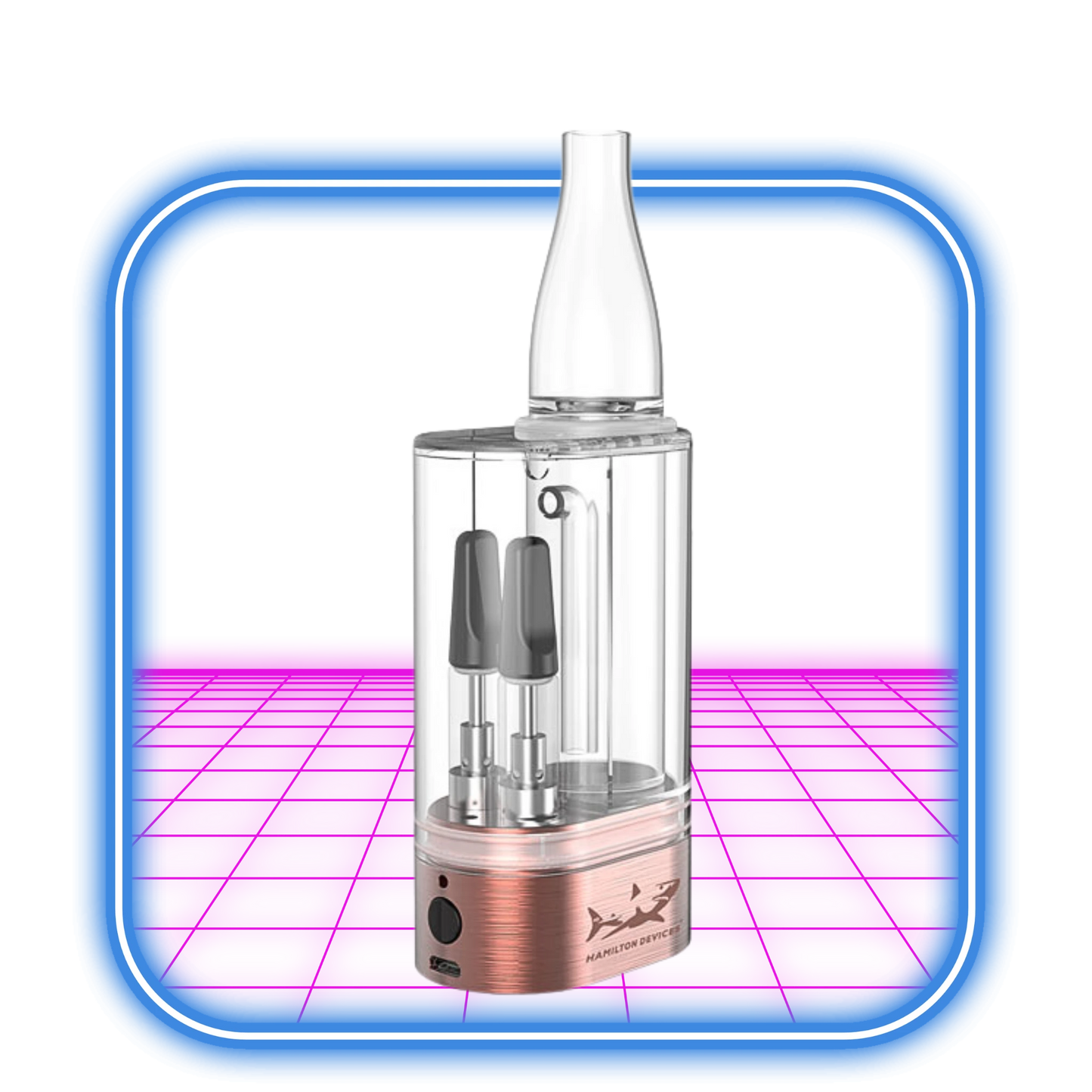 Hamilton PS1 Cartridge Bubbler från 510 BATTERI är en modern cylindrisk vape-enhet med roséguldbas och klar topp, dubbla svarta munstycken och ett 510-batteri. Den har en laddningsport och ett flygande emblem, satt mot en blå fyrkantig kant med ett rosa golv.