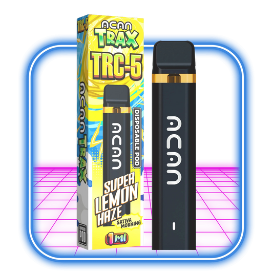 TRAX / TRC-5 95% Vape 1ml | Super Lemon Haze (Sativa) från Acan har färgglada förpackningar med ACAN TRAX och TRC-5 Vape väl synliga. Den har en elegant svart enhet prydd med en vit logotyp mot en levande rosa och blå bakgrund, som antyder den exotiska touchen av Tresconol.