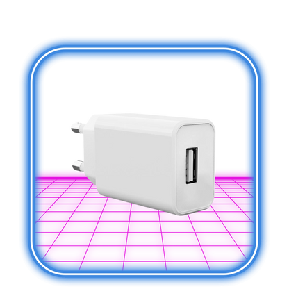 En vit HiMood USB-väggladdare 2A med två stift visas i vinkel mot en rosa digital rutnätsbakgrund, inramad av en blå kant, och visar dess USB-port på sidan - perfekt för att ladda din mobiltelefon.