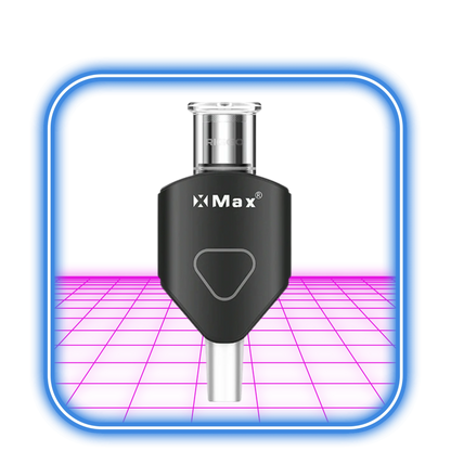 En svart XMAX | Riggo - Svart vaporizer med en klar glasskiva är centrerad på en ljusrosa yta, som omges av en blå neon fyrkantig kant.